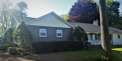 41 Roosevelt St, Hadley, MA 01035 - photo 2