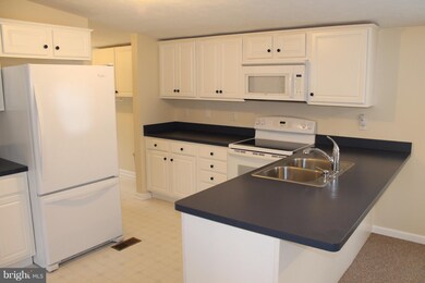 370 Deer Run Cir, Front Royal, VA 22630 - photo 7