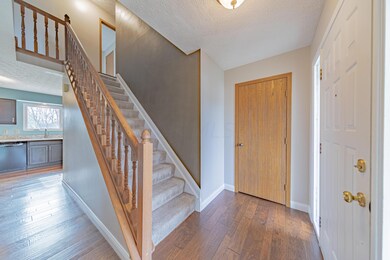 493-Waring-Way-36