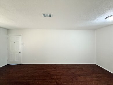 3633 N Macgregor Way unit 16, Houston, TX 77004 - photo 4