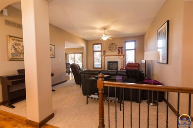 4601 SW Mulligan Dr, Topeka, KS 66610 - photo 6
