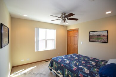 5842 W Maple Ave, Berkeley, IL 60163 - photo 2