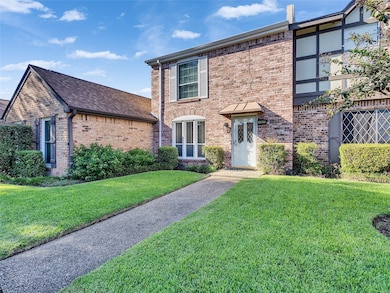 1320 Town Cir unit 1, Baytown, TX 77520 - photo 7