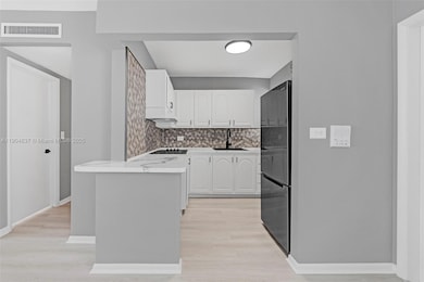 1150 Euclid Ave unit 305, Miami Beach, FL 33139 - photo 4