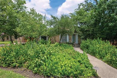 1811 Shadowwood Dr, College Station, TX 77840 - photo 5