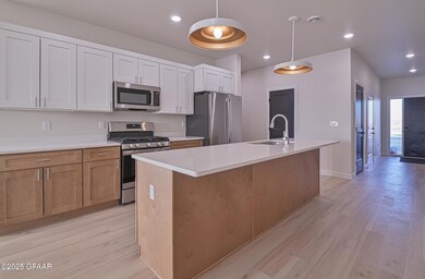 4036 Haven Ct, Grand Forks, ND 58201 - photo 4