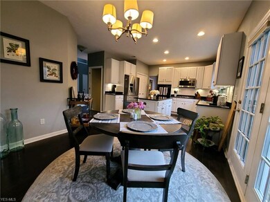 Wow! Who wouldn't want to cook in this beautiful k