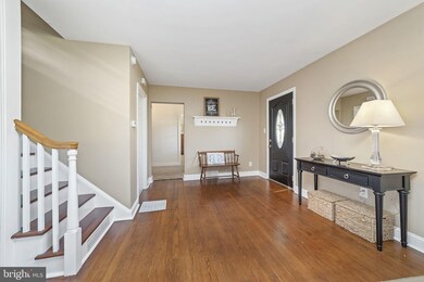 318 E Summit Ave, Telford, PA 18969 - photo 6