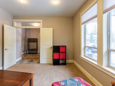 Office/Den/Library Room