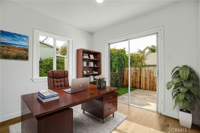 7435 7437 Balcom Ave, Reseda, CA 91335 - photo 4