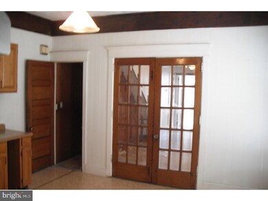 573 Clinton St, Camden, NJ 08103 - photo 7