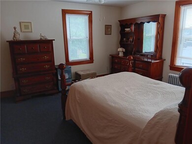 21 Joslin St, North Providence, RI 02911 - photo 5