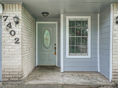 7402 Breccia Dr, Houston, TX 77041 - photo 2