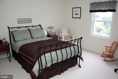 205 Hailey Ln unit I12, Strasburg, VA 22657 - photo 6