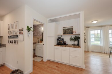 19 Biggs Ave unit B, Epping, NH 03042 - photo 5