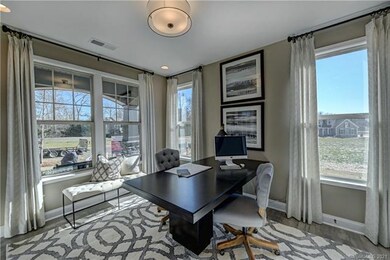 1547 Thatcher Crossing unit 19, Clover, SC 29710 - photo 6