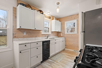 601 Azalea St SE, Demotte, IN 46310 - photo 6