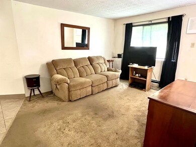 525 Calef Rd unit 1, Manchester, NH 03103 - photo 5