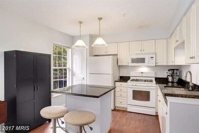 704 Pine Drift Dr, Odenton, MD 21113 - photo 7