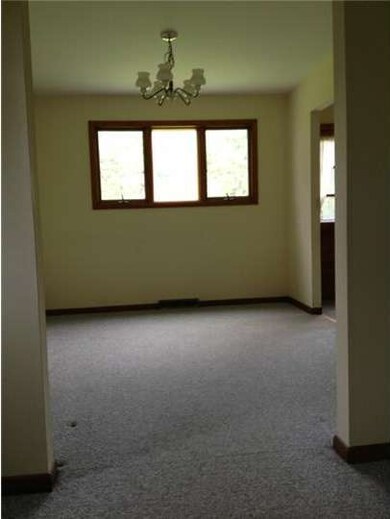 1034 Dickerson Rd, North Wales, PA 19454 - photo 5