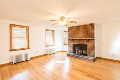 9 Maple St, Fishkill, NY 12524 - photo 6