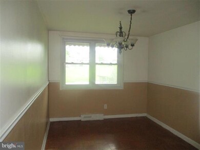 5515 Silverbell Rd, Baltimore, MD 21206 - photo 5