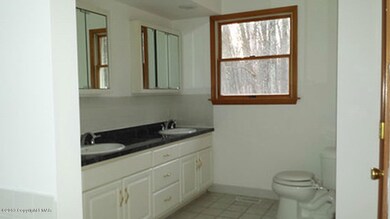 142 Chipmunk Rd, Lehman Township, PA 18324 - photo 7