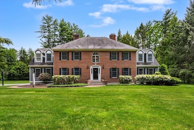 76 Plummer Rd, Bedford, NH 03110 - photo 3