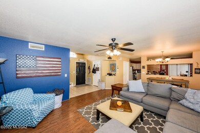 LivingRoom d