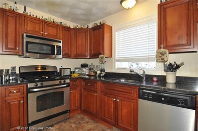 109 Sycamore Dr, Cranston, RI 02921 - photo 5