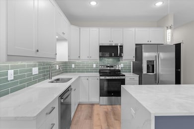 425 W 8th St unit 20, New Richmond, WI 54017 - photo 6