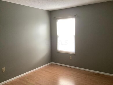 2032 Great Brook Dr, Columbus, OH 43223 - photo 4