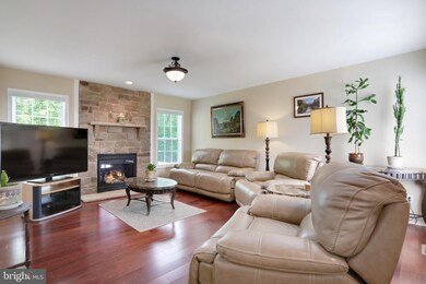 488 Hershel Ln, Hedgesville, WV 25427 - photo 6