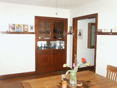 420 w first dining room