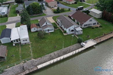 2915 W Risingsun Rd, Port Clinton, OH 43452 - photo 2