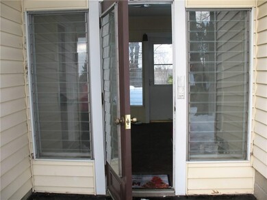 Breezeway, looking across is entrance to the back yard.