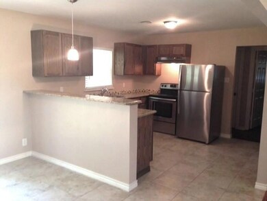 902 Hillcrest St, Denton, TX 76201 - photo 6