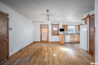 3812 N Thornwood Ave, Davenport, IA 52806 - photo 7