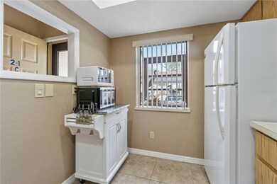 11511 113th St unit 21C, Largo, FL 33778 - photo 4