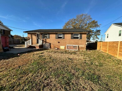 2920 Beatties Ford Rd, Charlotte, NC 28216 - photo 2