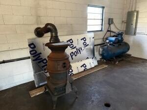 valentine garage10