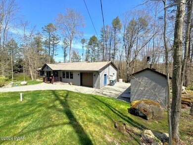 760 Carlton Rd, Tobyhanna, PA 18466 - photo 2