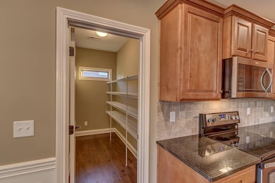 112 Whispering Pines Dr, Frankfort, KY 40601 - photo 7