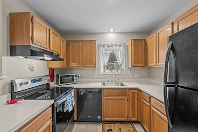 388 Western Ave unit E1, Henniker, NH 03242 - photo 6