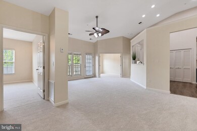 5307 Wyndholme Cir unit 401, Baltimore, MD 21229 - photo 7