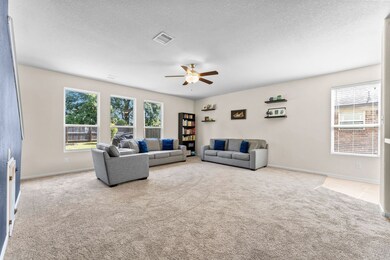 8026 Garrison Point Dr, Houston, TX 77040 - photo 6