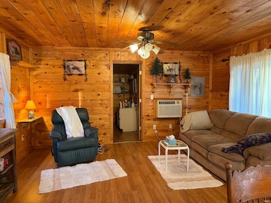 11684 Indiana 450, Shoals, IN 47581 - photo 3