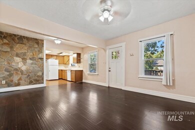 304 S Elder St, Nampa, ID 83686 - photo 6