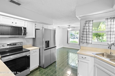 2419 Lime Tree Dr, Edgewater, FL 32141 - photo 4