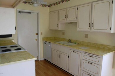 17404 N 102nd Dr, Sun City, AZ 85373 - photo 3